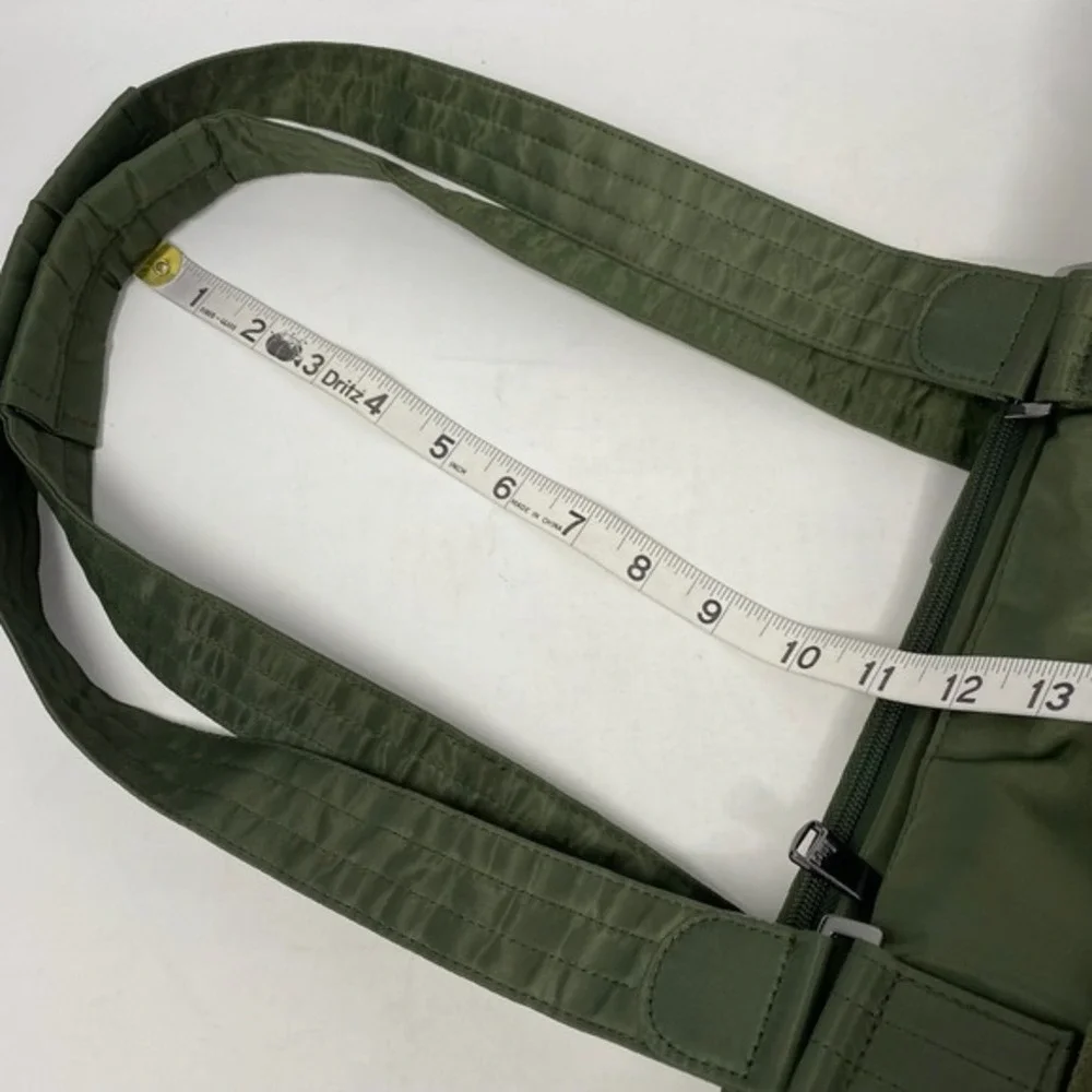 lug item duffel